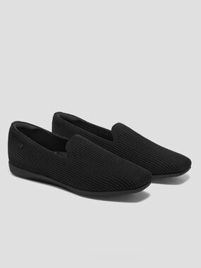Vivaia Samantha Walker Square Toe Flats EU 40 US 9 Water Repellent Black